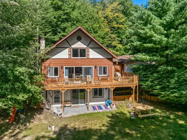 1518 Birch, Frankfort, MI 49635
