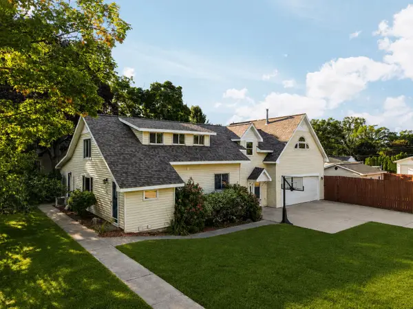 202 Seventeenth ST, TraverseCity, MI 49684