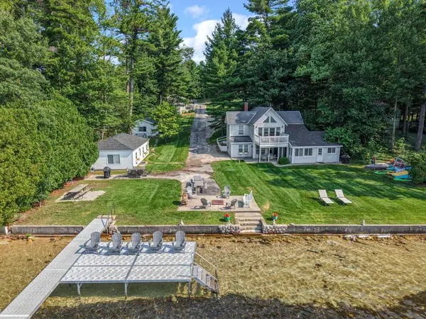 9321 N Long Lake, TraverseCity, MI 49684