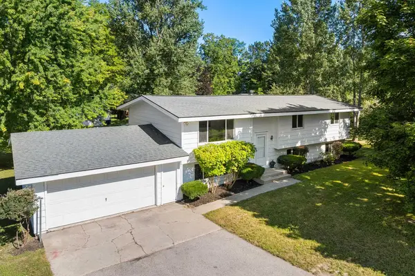 8877 US-31 N, Williamsburg, MI 49690