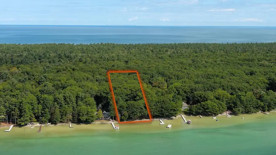 276 E Traverse Lake, Cedar, MI 49621 - #3