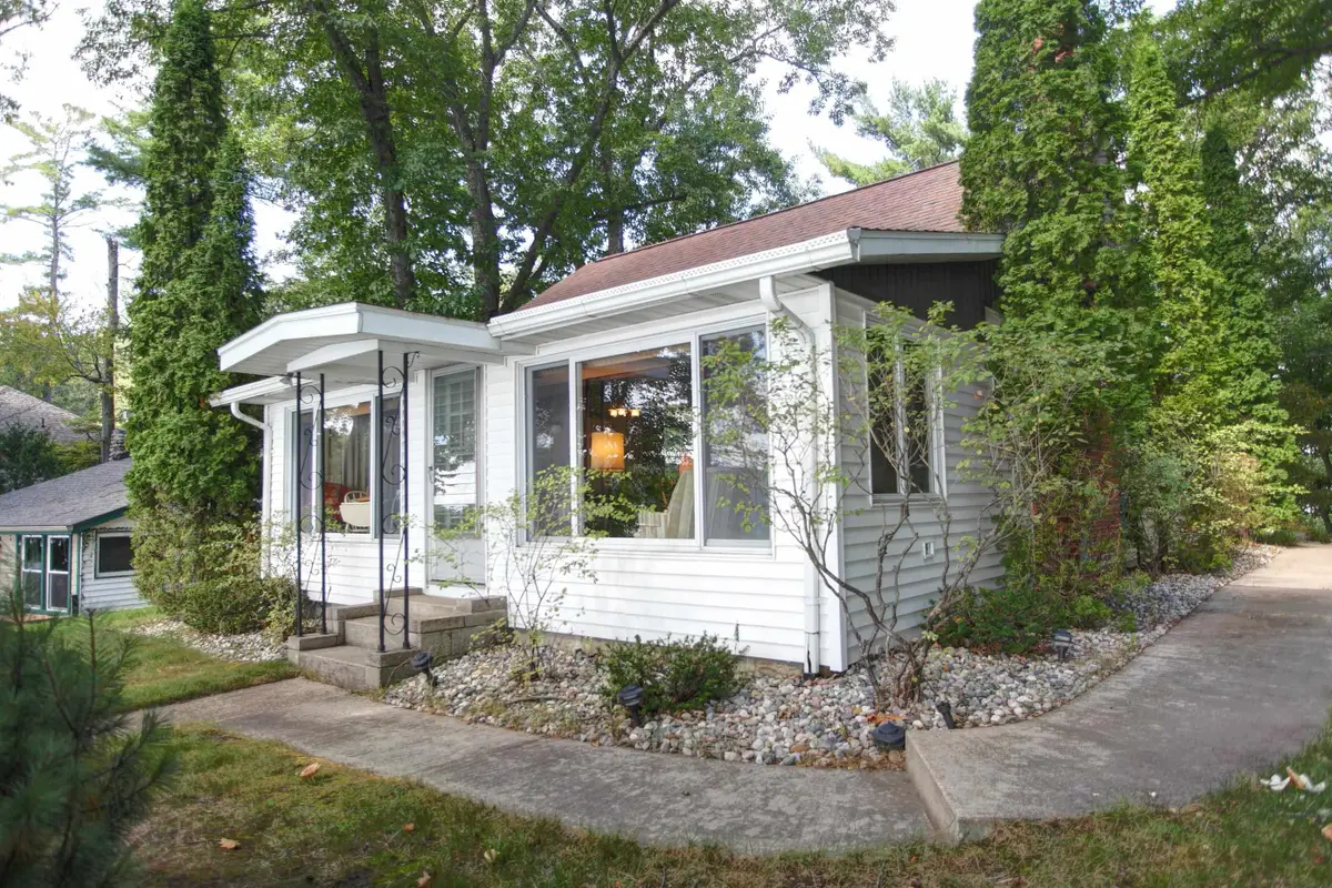 2624 Crescent Shores, Long Lake, MI 49685 - #1