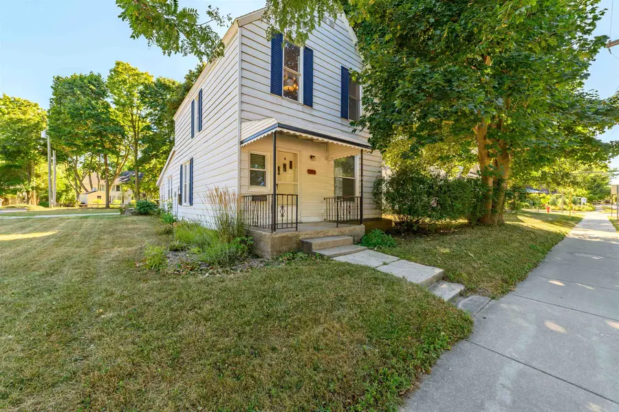 204 Petoskey, Charlevoix, MI 49720 - #3