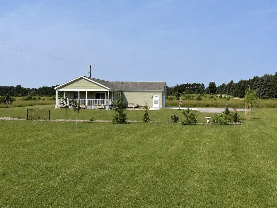 2968 Bowerman RD, Kingsley, MI 49649 - #2