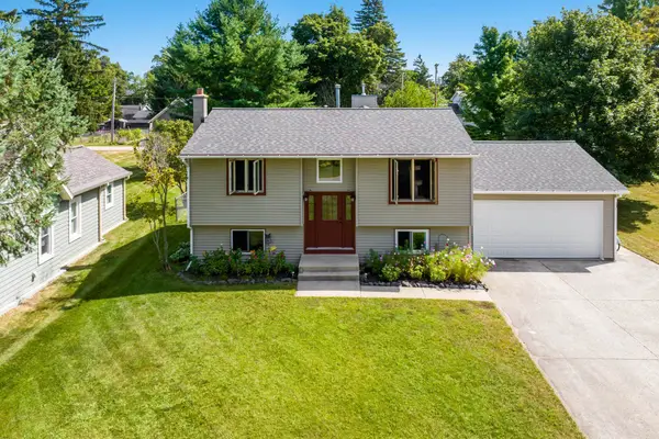613 Spruce ST, ElkRapids, MI 49629