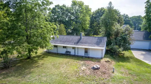 554 Cherry Grove, Frankfort, MI 49635