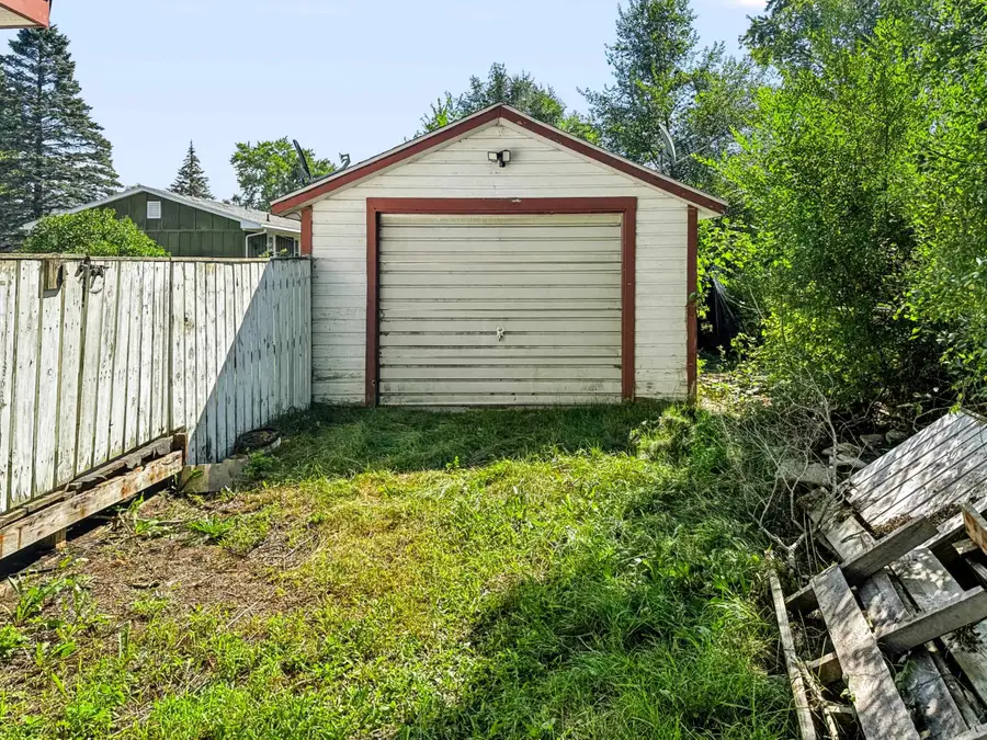 616 Cour ST, Clare, MI 48617 - #2