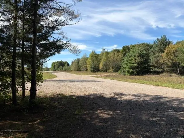 000 Paradise Ridge, Greilickville, MI 49684 - #3