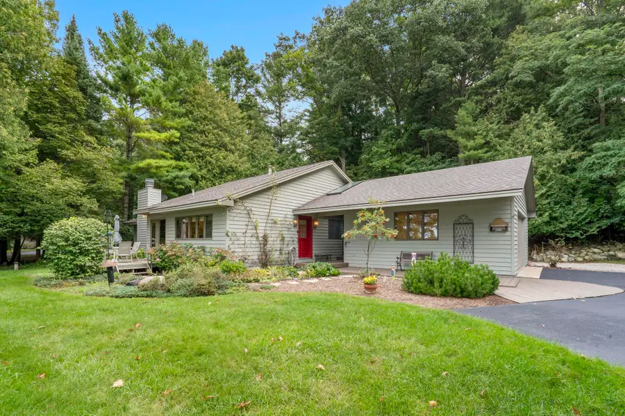 11400 Peninsula DR, Peninsula, MI 49686 - #2