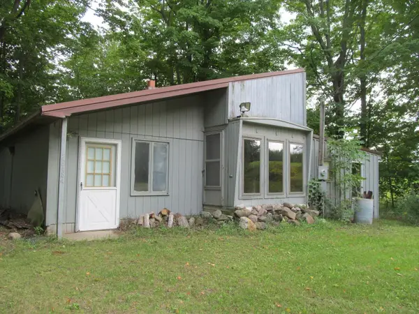 22484 90th, Marion, MI 49665