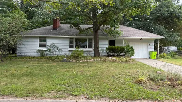 627 Belmont, TraverseCity, MI 49686