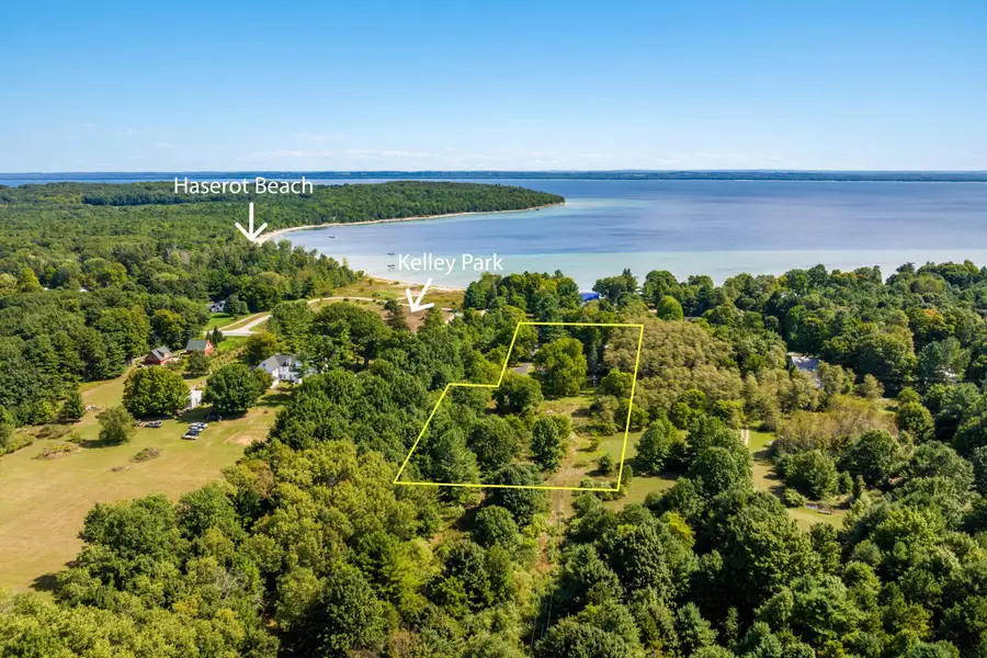 18529 Mission, Peninsula, MI 49686 - #3