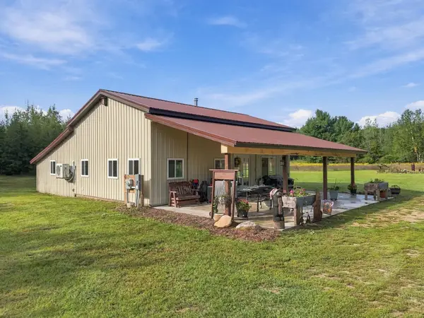 17181 N 10th AVE, Marion, MI 49665