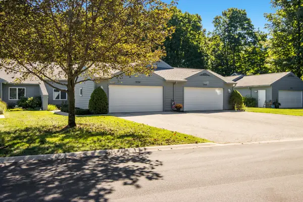 3724 Country Club, TraverseCity, MI 49684