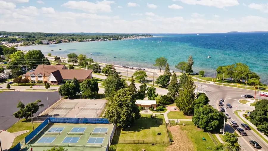 714 #308 Randolph, Traverse City, MI 49684 - #3