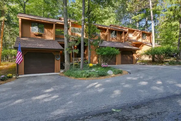 3919 Sherwood Forest DR, TraverseCity, MI 49686