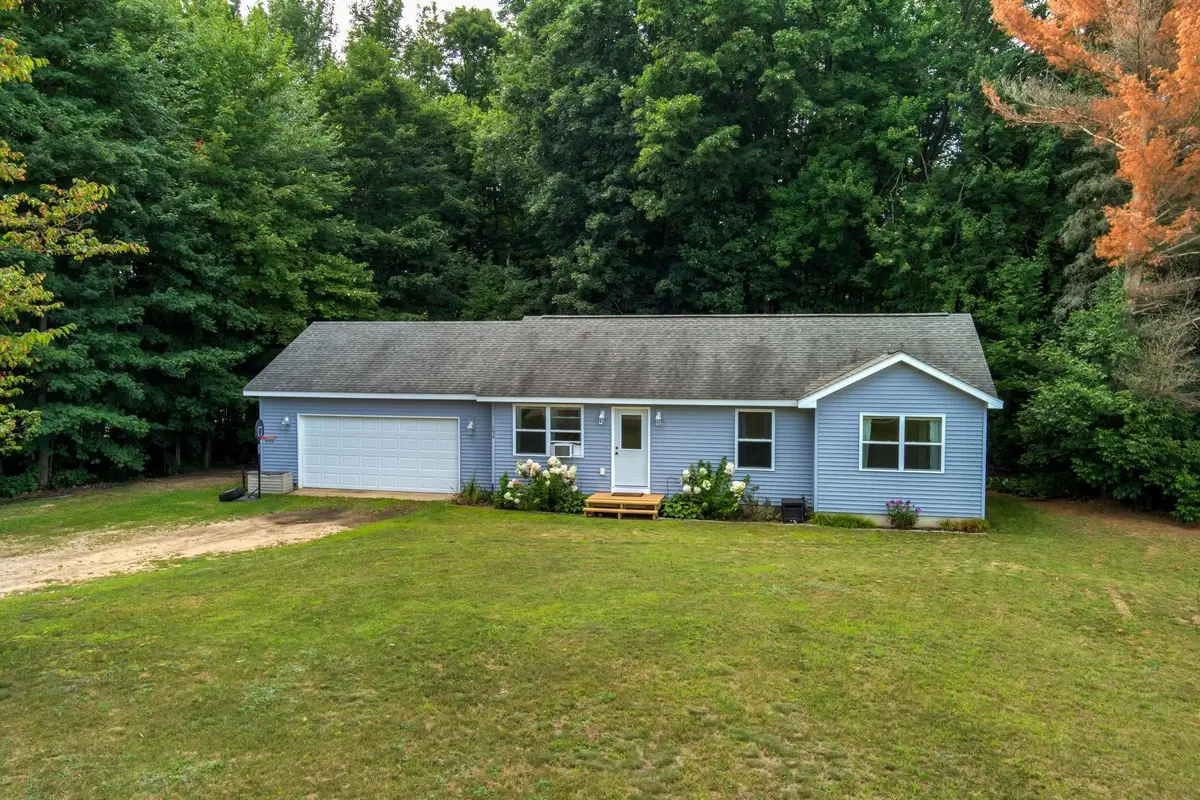 154 N Wood Meadows DR, Buckley, MI 49620 - #1