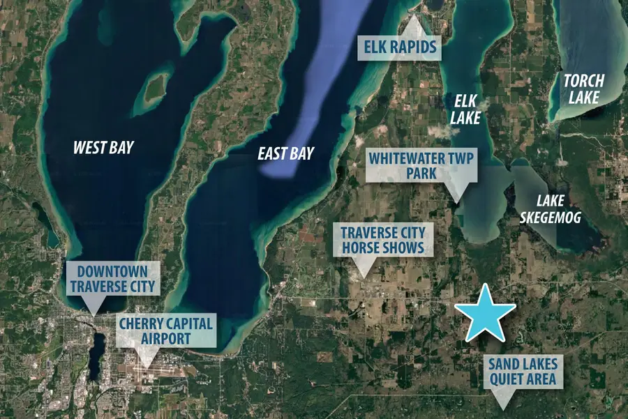 10204 Deal RD, Williamsburg, MI 49690 - #3