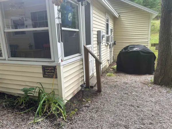 2315 Barbeau DR, TraverseCity, MI 49696
