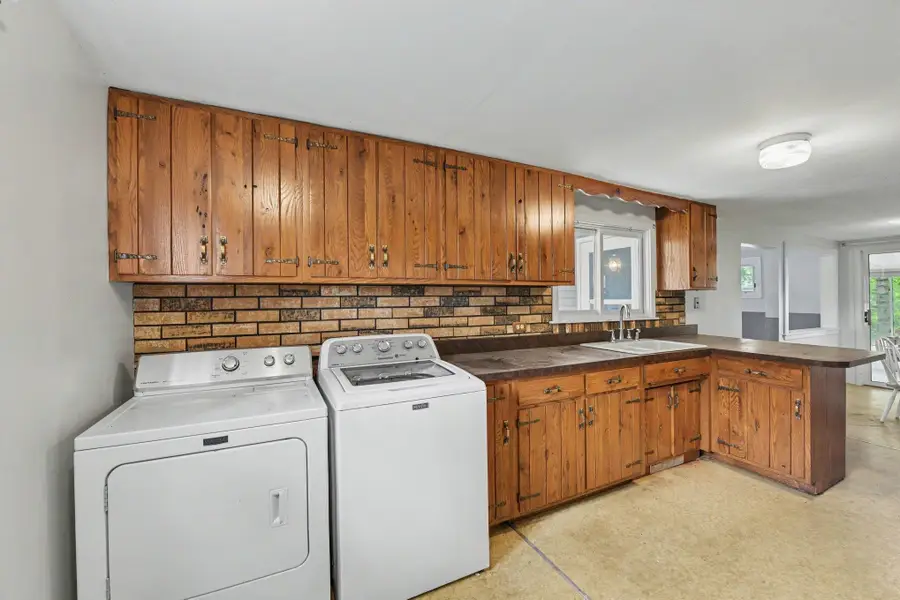 1237 Clinch ST, Traverse City, MI 49686 - #2