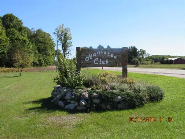 120 Kleehammer Club, Kalkaska, MI 49646