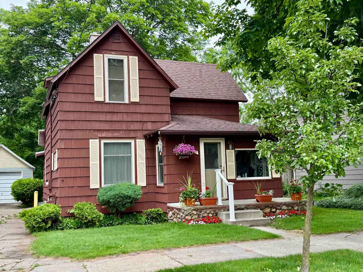 1009 1st, Cadillac, MI 49601 - #1