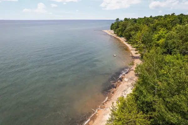 11167 Lakeshore, Charlevoix, MI 49720