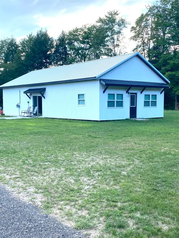 9236 S Mackinaw, Cadillac, MI 49601