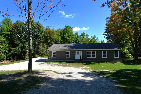 4012 Loeb, Charlevoix, MI 49720