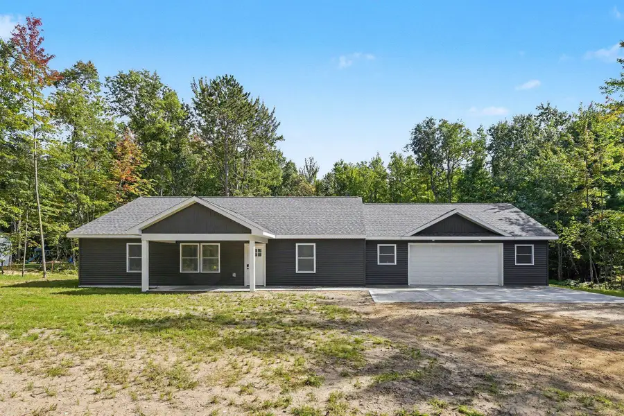 4921 River Woods, Lake, MI 49651 - #2