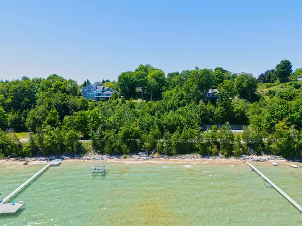 14788 Mallard, TraverseCity, MI 49696