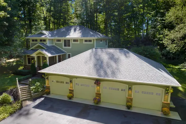 1299 Cedar DR, TraverseCity, MI 49685