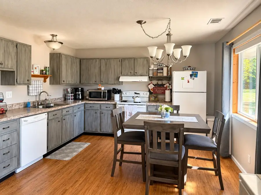 3820 W 16, Mesick, MI 49668 - #2