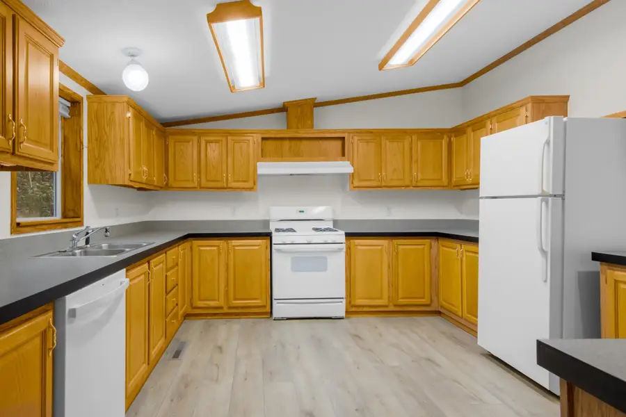 10995 Stacey, Honor, MI 49640 - #3