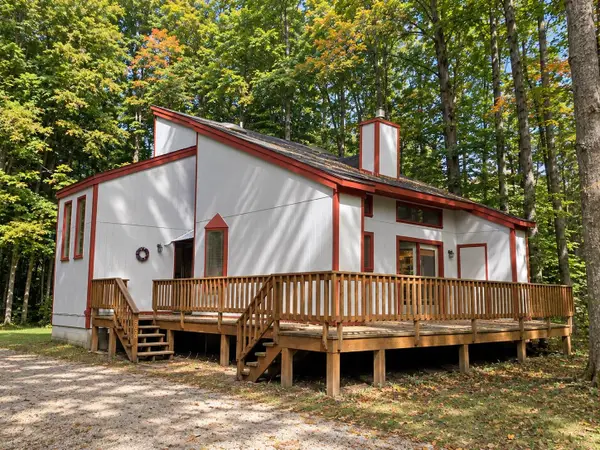 5830 Schreck, Bellaire, MI 49615