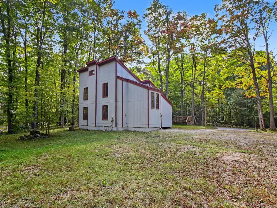 5830 Schreck, Bellaire, MI 49615 - #2