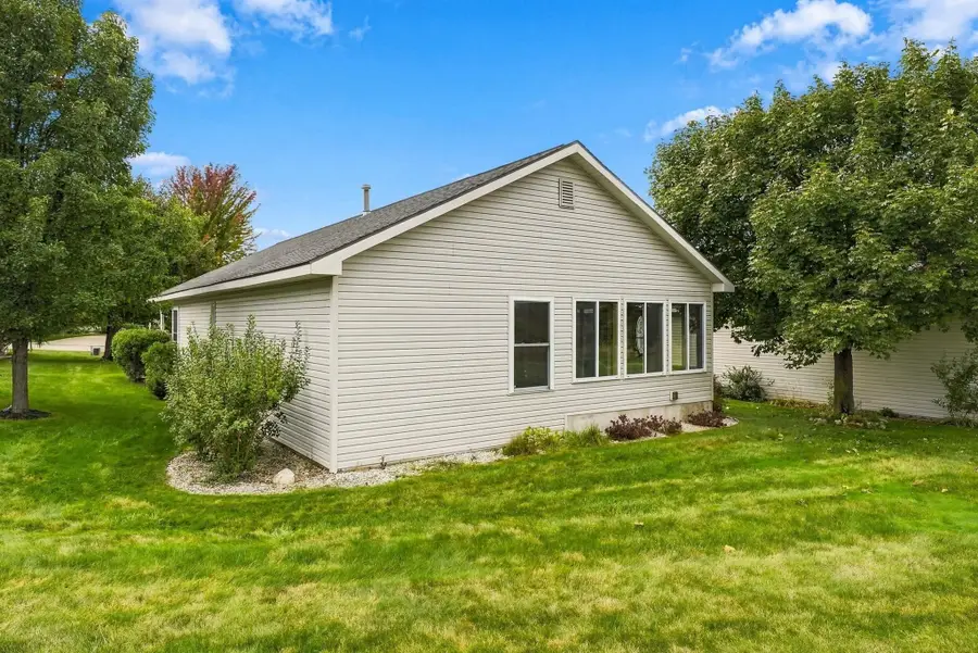 2095 Seaview, East Bay, MI 49686 - #3