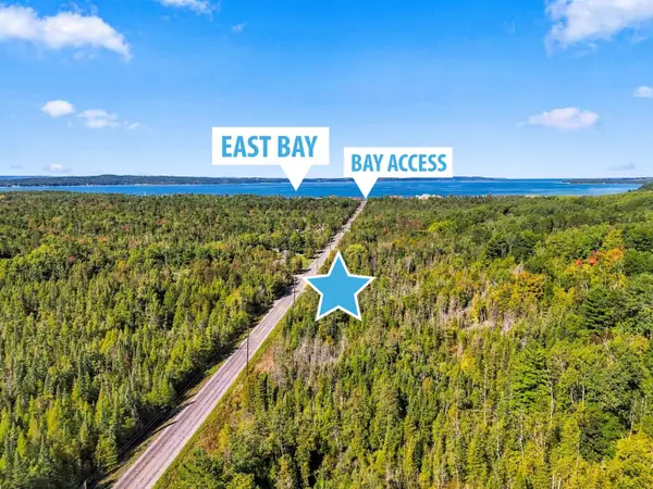 3150 N Four Mile RD, TraverseCity, MI 49686