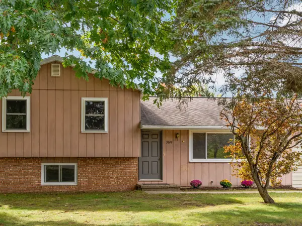 5949 Donna CT, TraverseCity, MI 49685