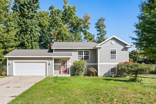 2063 Pine Valley, TraverseCity, MI 49685