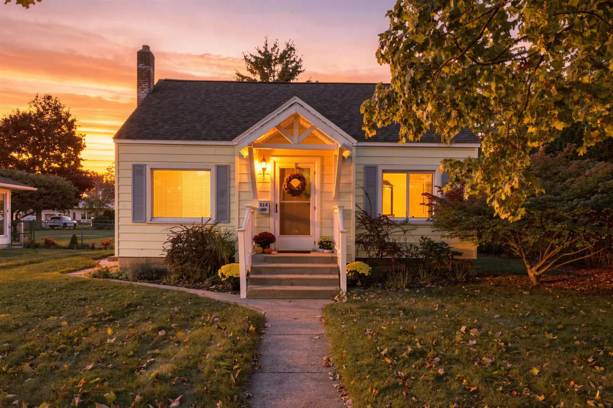 514 W Thirteenth ST, Traverse City, MI 49684 - #1
