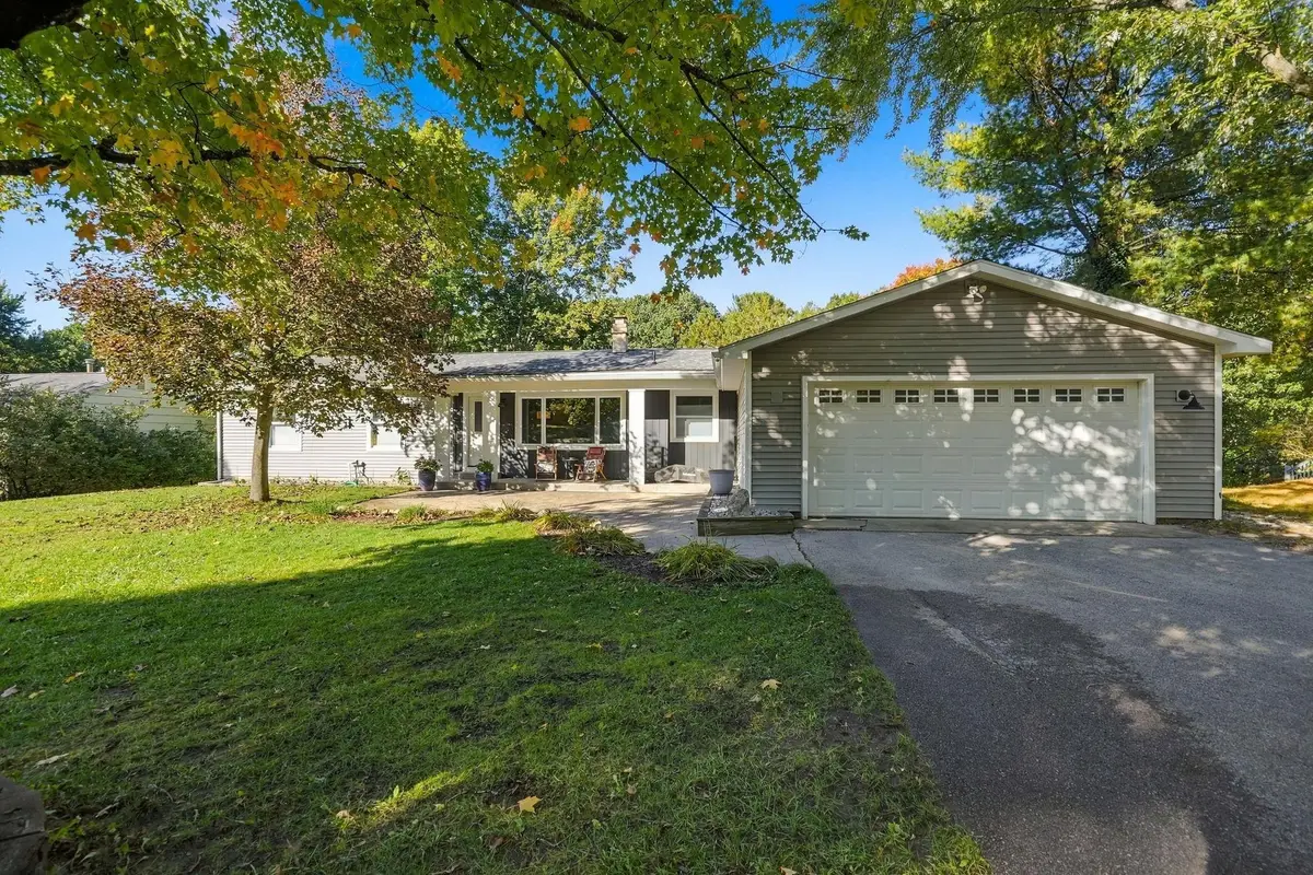 733 Highland Park DR, Traverse City, MI 49686 - #1