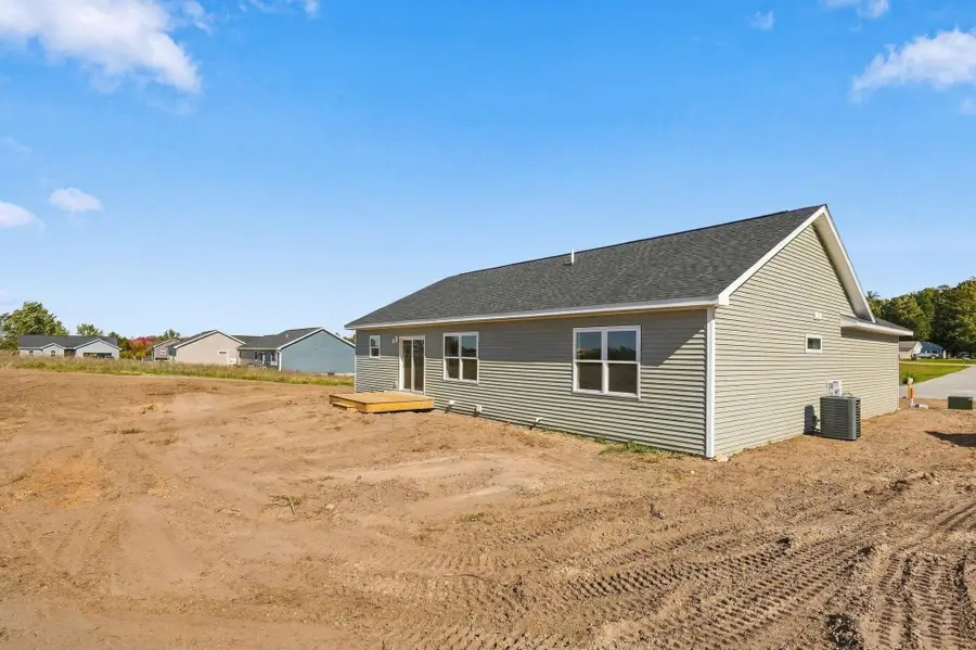 4415 Edwin BLVD, Grawn, MI 49637 - #3