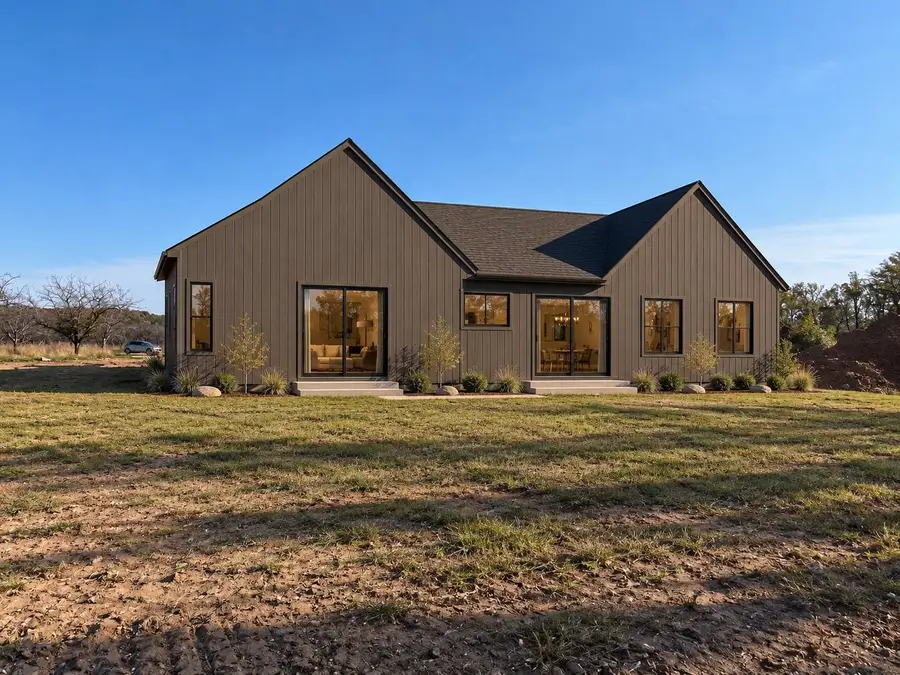 11934 S Karnes RD, Empire, MI 49630 - #2