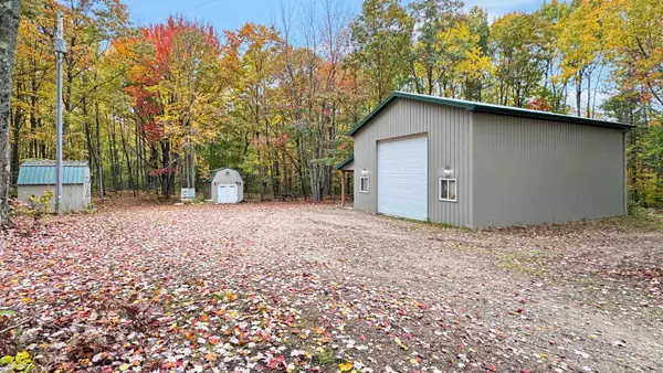 5274 S Seeley, Cadillac, MI 49601