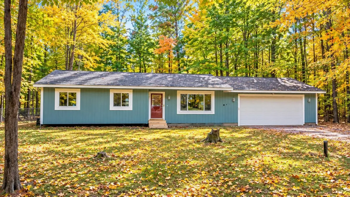 4873 S Red Oaks DR, Long Lake, MI 49685 - #1