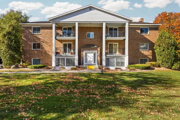 530 Georgetown DR, TraverseCity, MI 49684