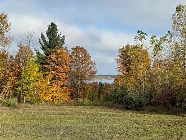 4763 E Water View, LakeLeelanau, MI 49653