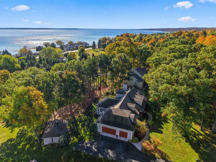 5552 S Spyglass Ridge, Suttons Bay, MI 49682 - #2