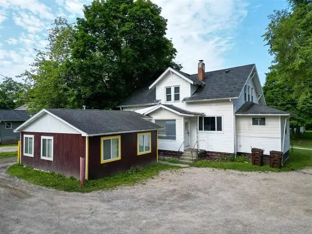 805 S Douglas, Mount Pleasant, MI 48858 - #2